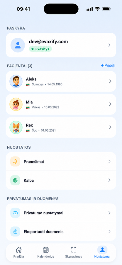 Nustatymų ekranas su šeimos profilių sąrašu ir paskyros nuostatomis